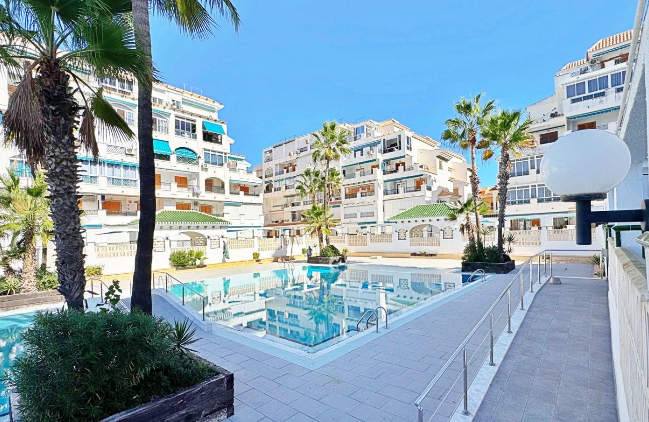 Resale - Apartment / flat - Torrevieja - Costa Blanca