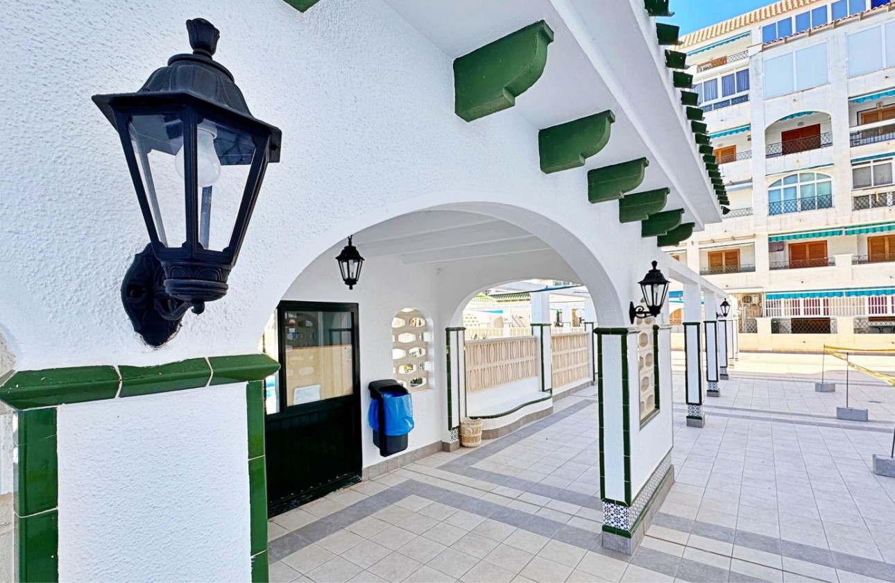 Resale - Apartment / flat - Torrevieja - Costa Blanca