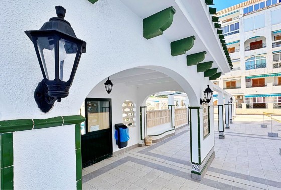 Resale - Apartment / flat - Torrevieja - Costa Blanca
