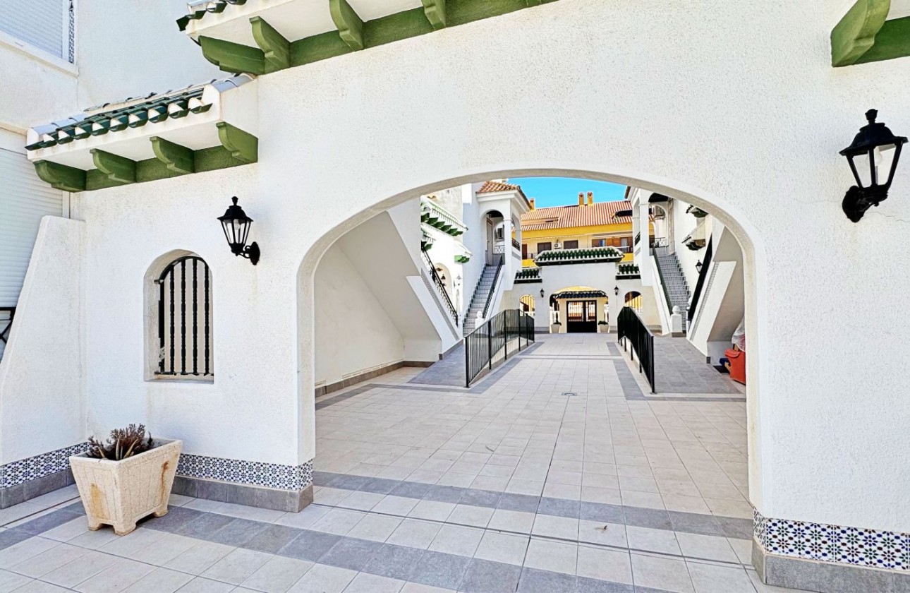 Resale - Apartment / flat - Torrevieja - Costa Blanca