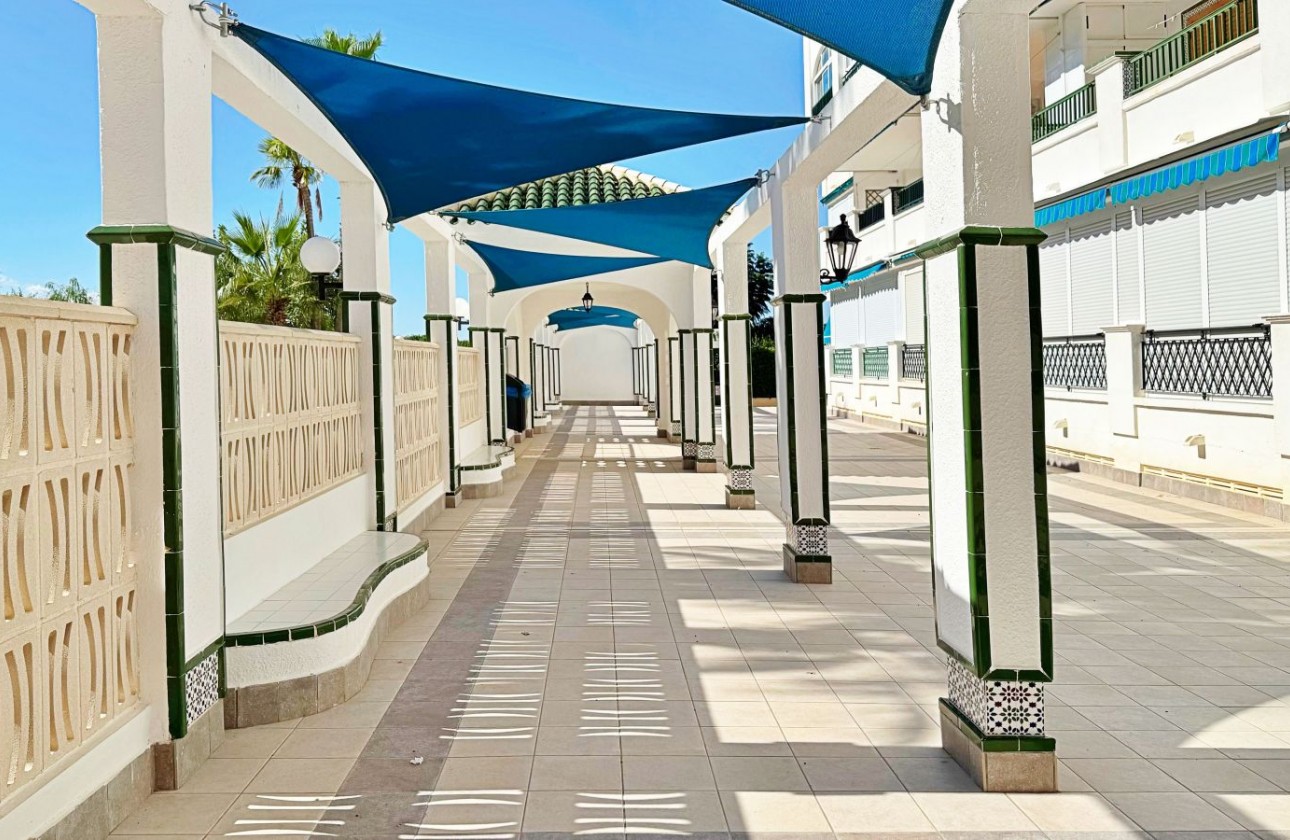 Resale - Apartment / flat - Torrevieja - Costa Blanca