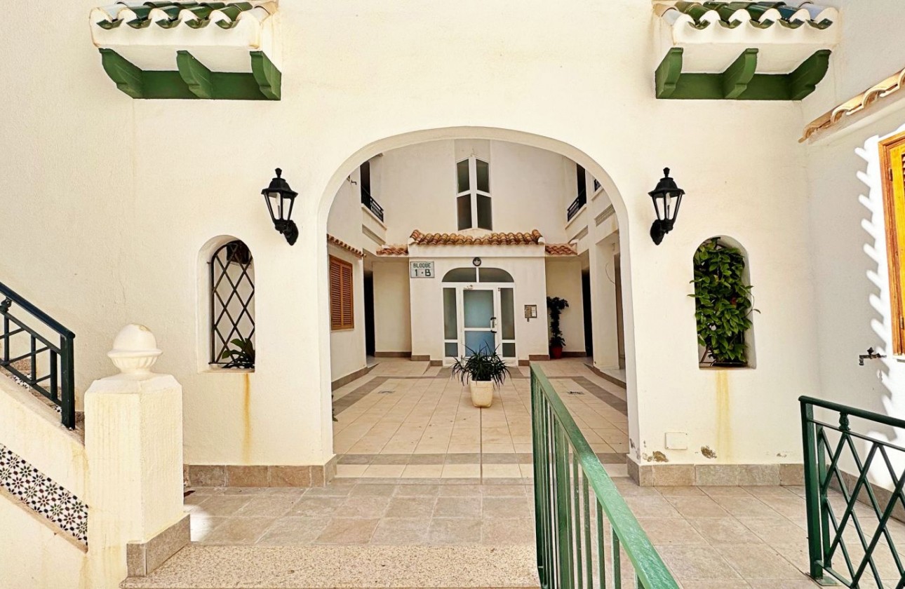 Resale - Apartment / flat - Torrevieja - Costa Blanca