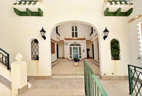 Resale - Apartment / flat - Torrevieja - Costa Blanca