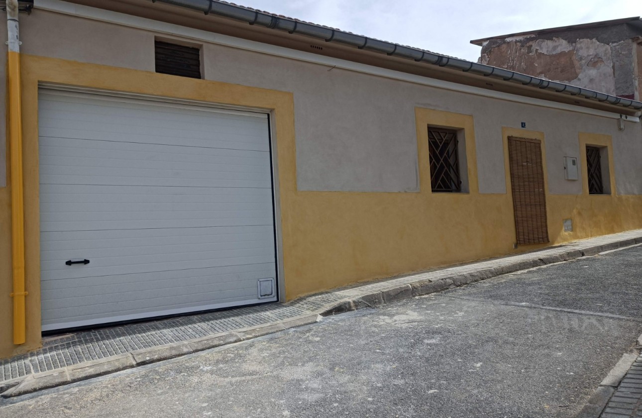 Resale - Villa - Pinoso - Inland