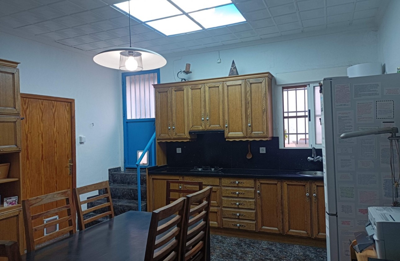 Resale - Villa - Pinoso - Inland