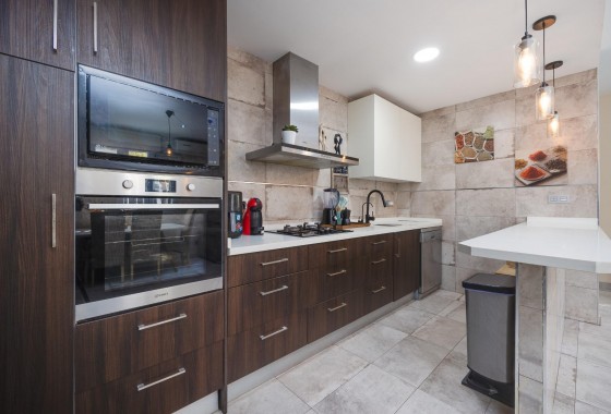 Resale - Villa - Torrevieja - Centro