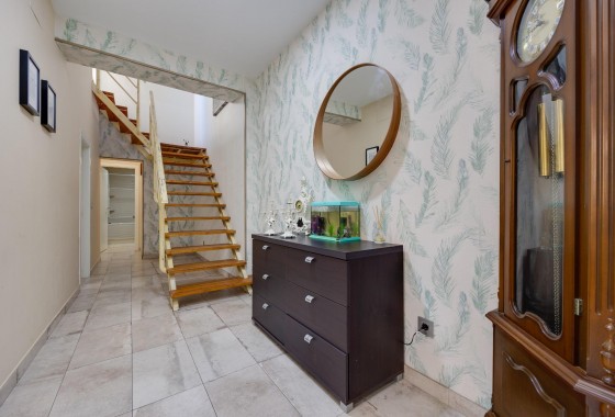 Resale - Villa - Torrevieja - Centro