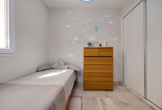 Resale - Villa - Torrevieja - Centro