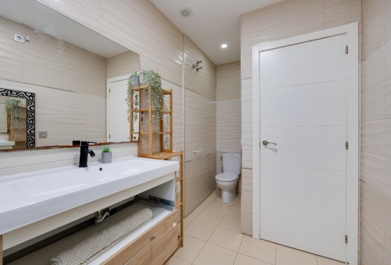 Resale - Villa - Torrevieja - Centro