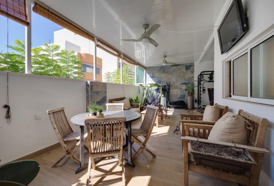 Resale - Villa - Torrevieja - Centro