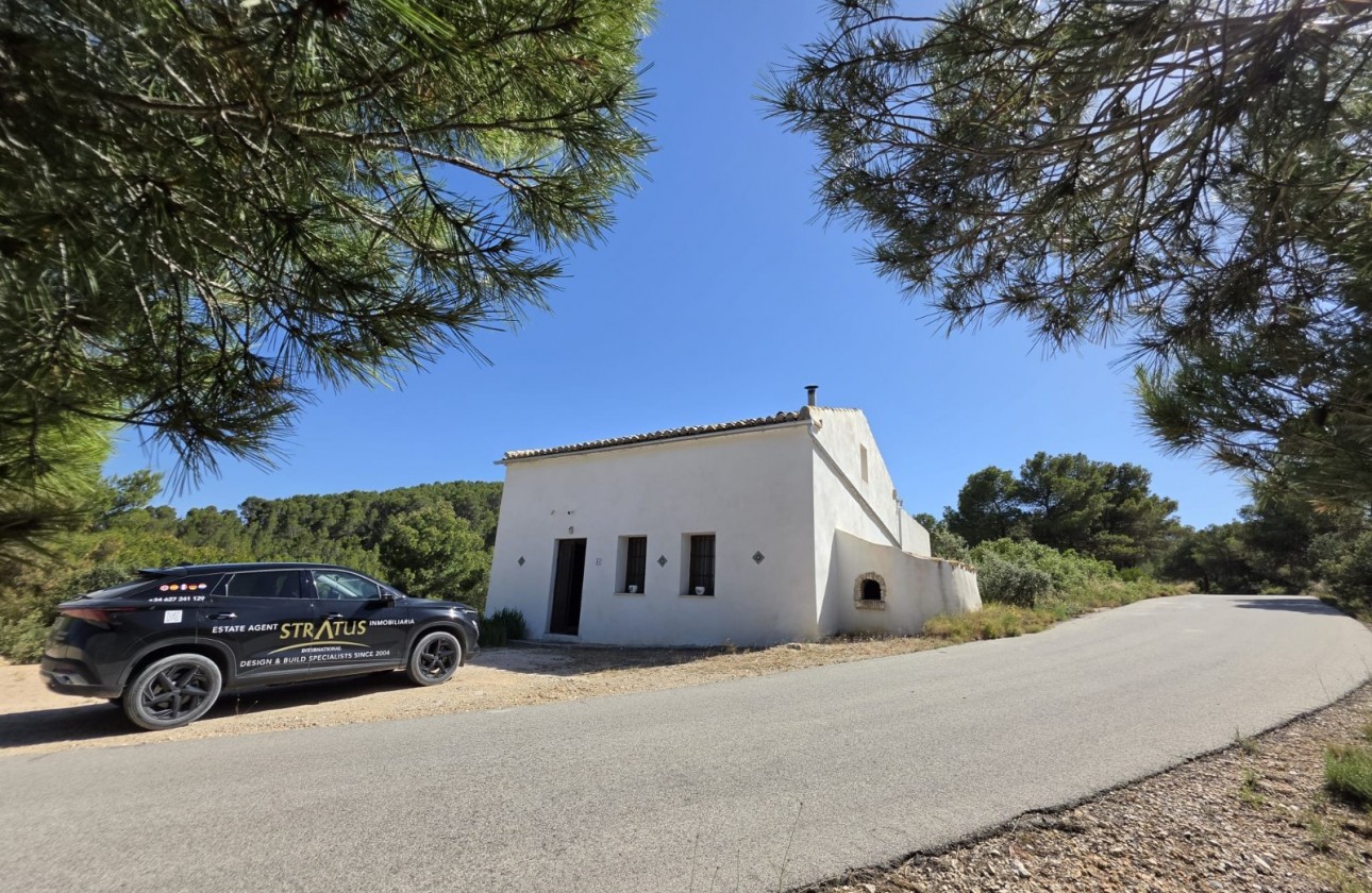 Resale - Property - Villena - Inland