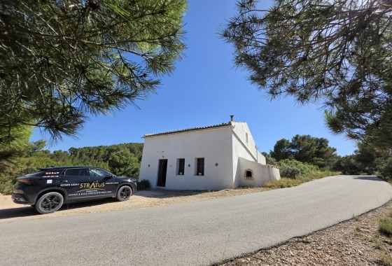 Resale - Property - Villena - Inland