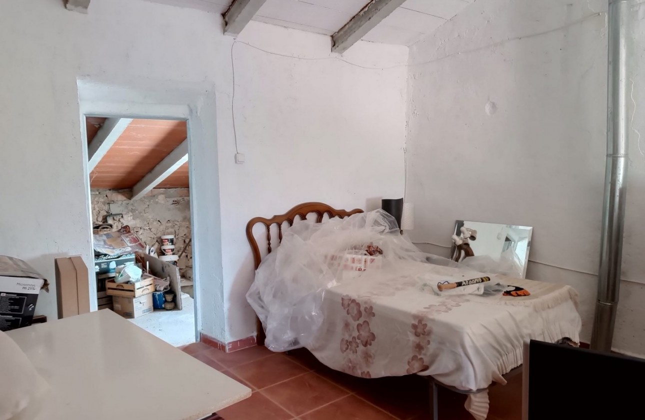Revente - Property - Yecla - Inland