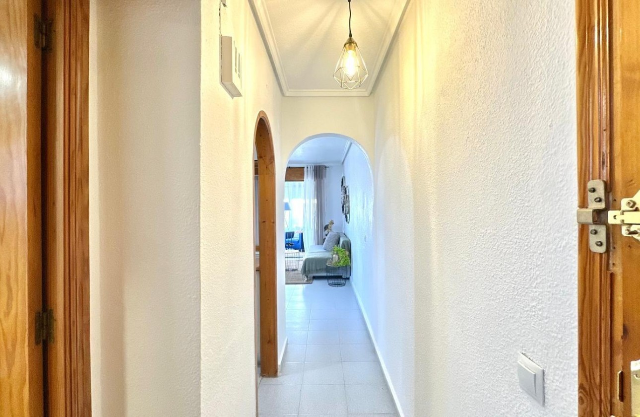 Resale - Apartment / flat - Torrevieja - La Siesta - El Salado - Torreta