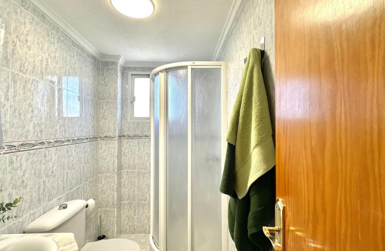 Resale - Apartment / flat - Torrevieja - La Siesta - El Salado - Torreta