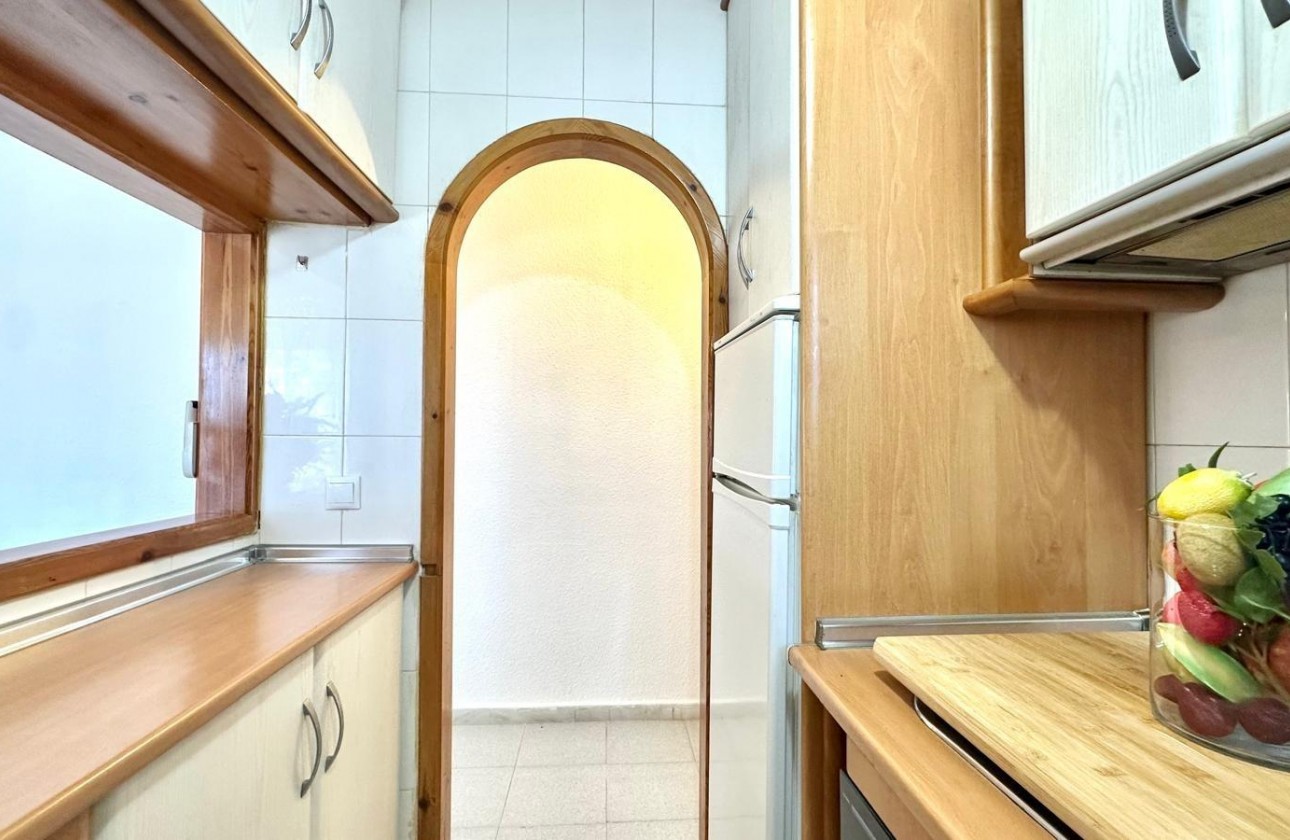 Resale - Apartment / flat - Torrevieja - La Siesta - El Salado - Torreta
