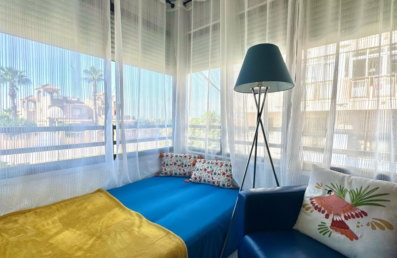 Resale - Apartment / flat - Torrevieja - La Siesta - El Salado - Torreta