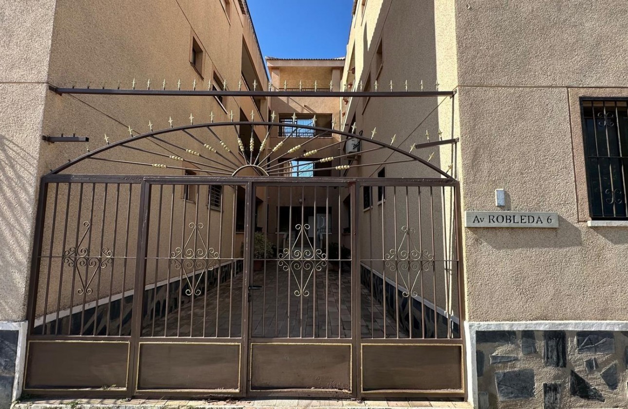 Resale - Apartment / flat - Torrevieja - La Siesta - El Salado - Torreta