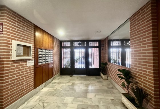 Revente - Appartement - Torrevieja - Estacion de autobuses