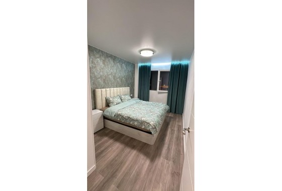 Resale - Apartment / flat - Torrevieja - Estacion de autobuses