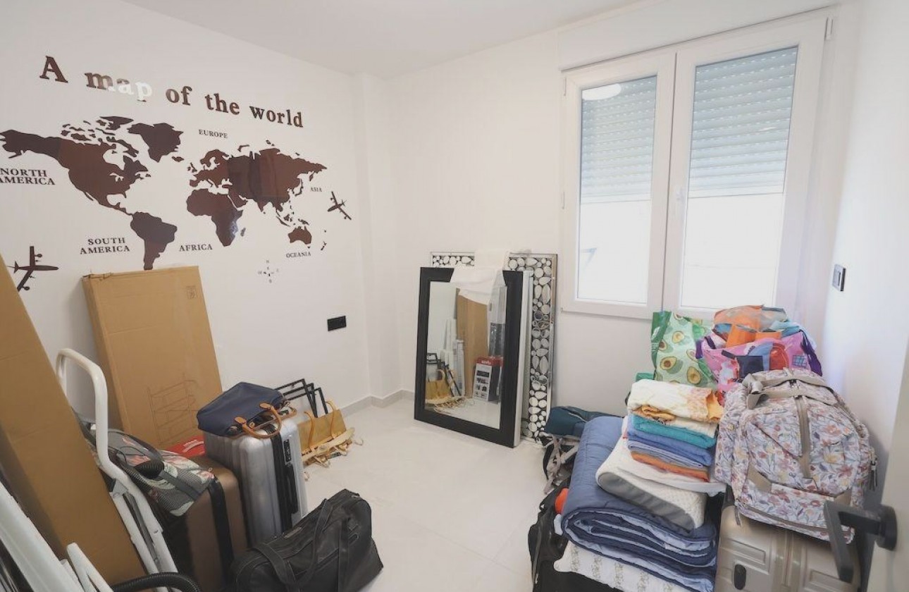 Resale - Apartment / flat - Pilar de la Horadada - Costa Blanca