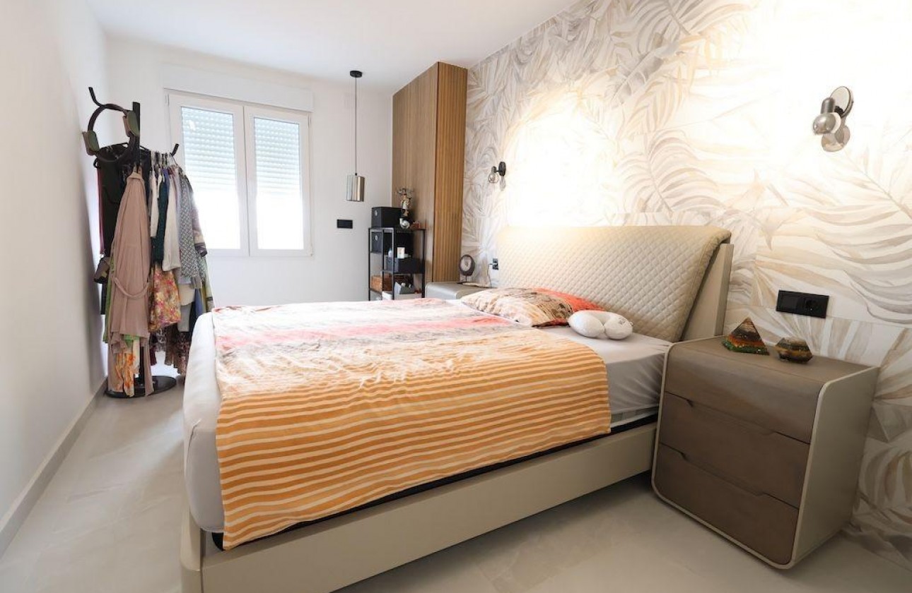 Resale - Apartment / flat - Pilar de la Horadada - Costa Blanca