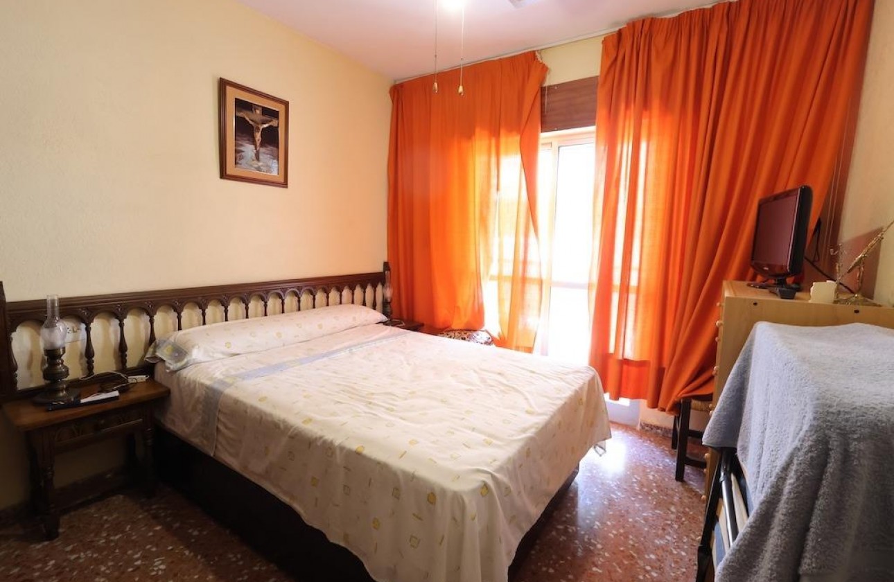 Resale - Apartment / flat - Torrevieja - Costa Blanca