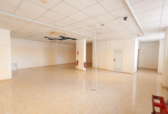 Reventa - Comercial - Torrevieja - Costa Blanca