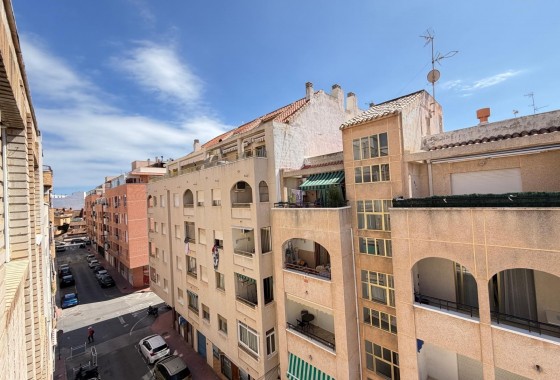 Revente - Attique - Torrevieja - Estacion de autobuses