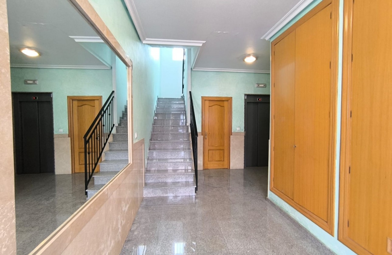 Revente - Appartement - Pinoso - Inland