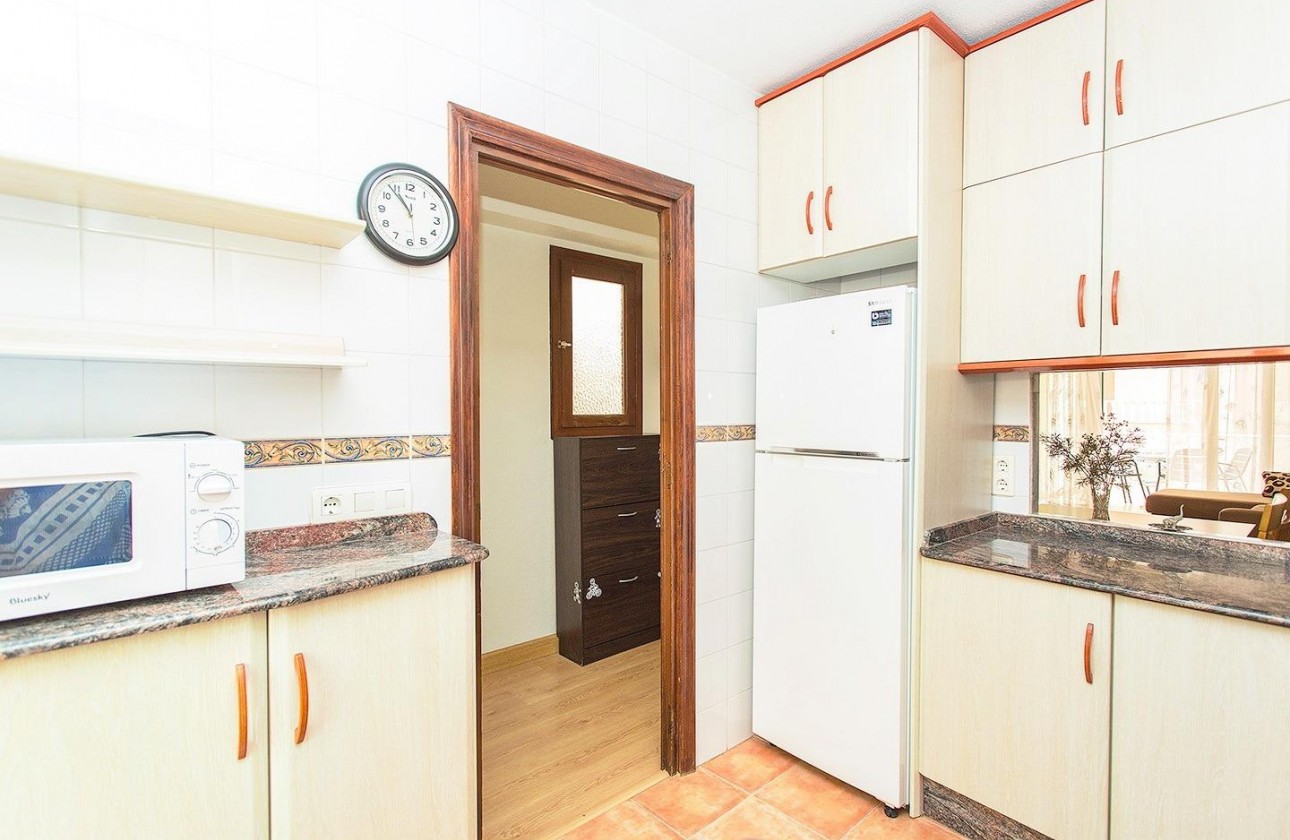 Resale - Apartment / flat - Torrevieja - Playa del Cura