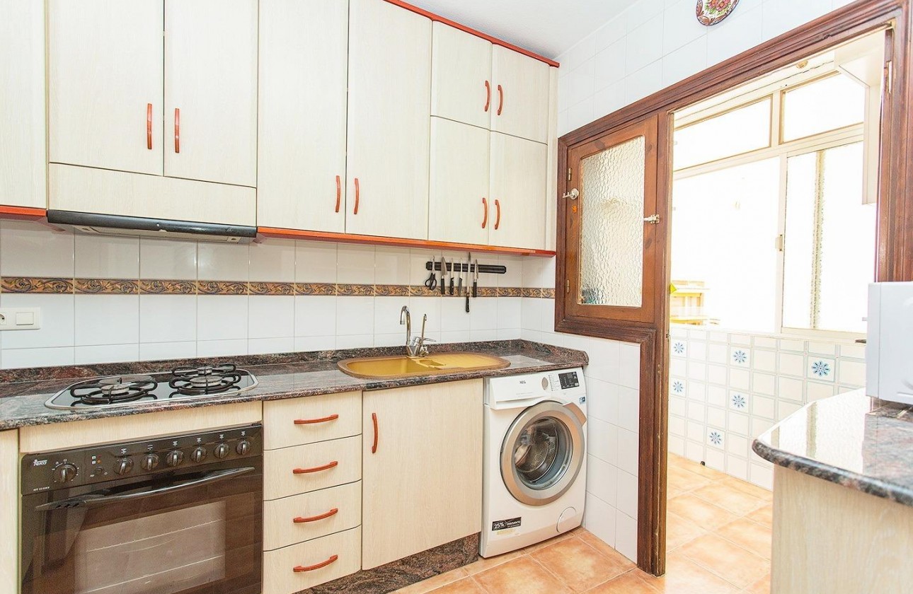 Resale - Apartment / flat - Torrevieja - Playa del Cura