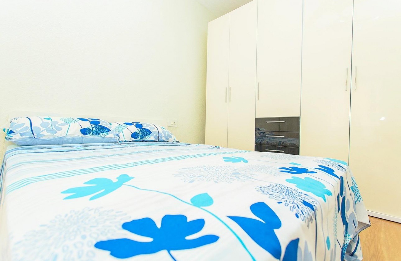 Resale - Apartment / flat - Torrevieja - Playa del Cura