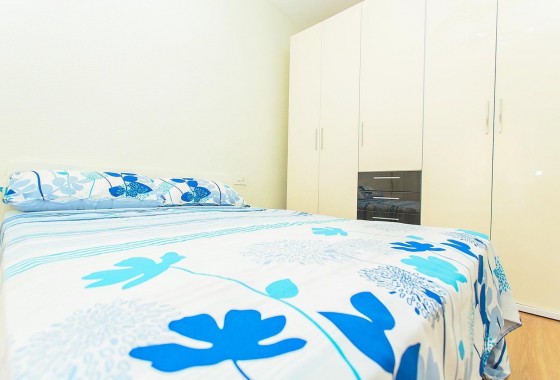 Resale - Apartment / flat - Torrevieja - Playa del Cura