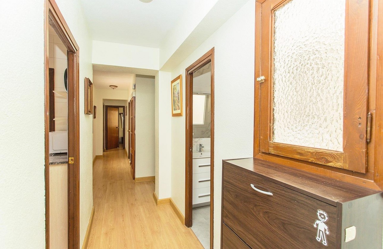 Resale - Apartment / flat - Torrevieja - Playa del Cura
