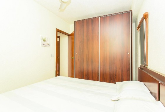 Resale - Apartment / flat - Torrevieja - Playa del Cura
