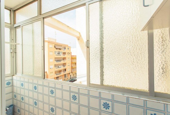 Resale - Apartment / flat - Torrevieja - Playa del Cura