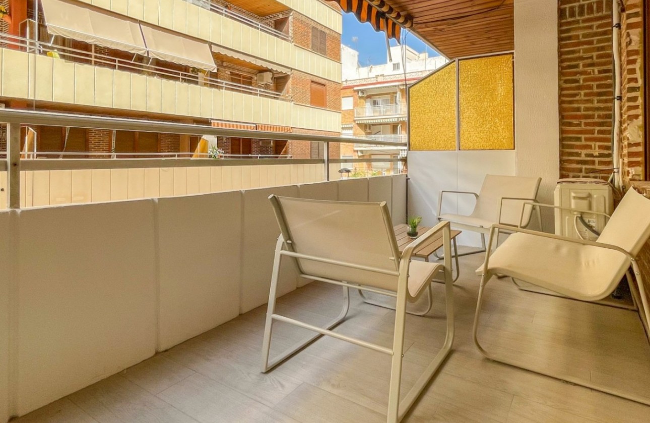 Resale - Apartment / flat - Torrevieja - Costa Blanca