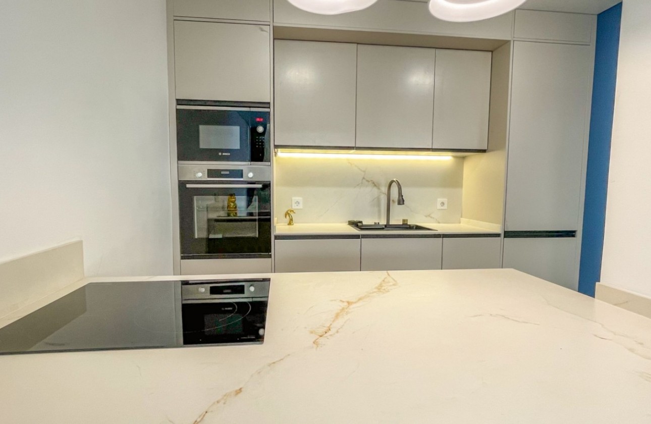 Resale - Apartment / flat - Torrevieja - Costa Blanca