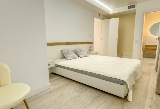 Resale - Apartment / flat - Torrevieja - Costa Blanca