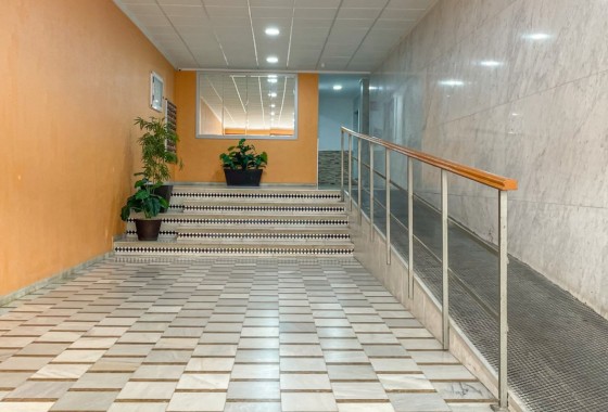 Resale - Apartment / flat - Torrevieja - Costa Blanca