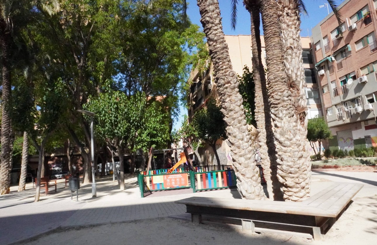 Resale - Commercial - Murcia - Barrio Del Carmen