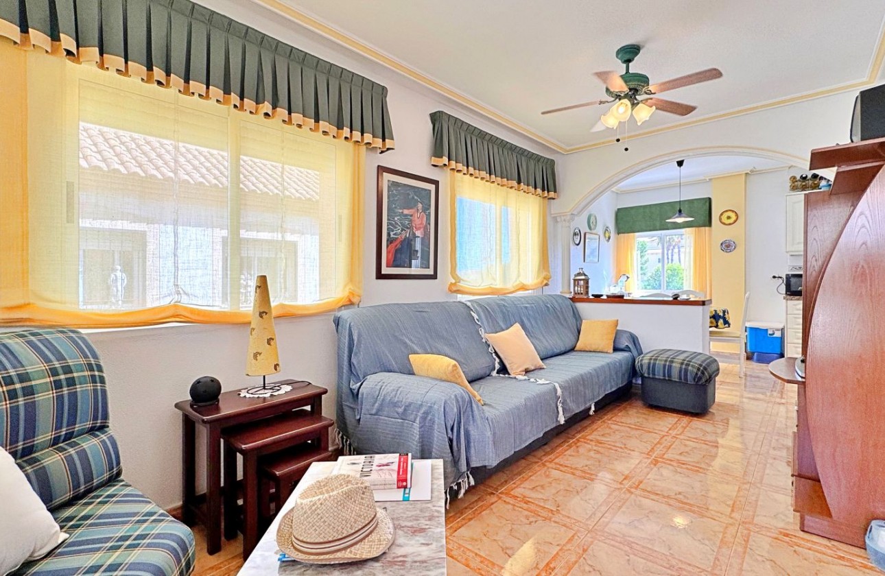 Resale - Apartment / flat - Orihuela Costa - Costa Blanca