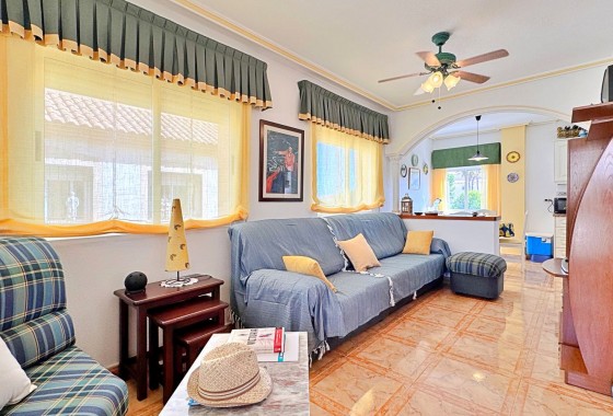 Resale - Apartment / flat - Orihuela Costa - Costa Blanca