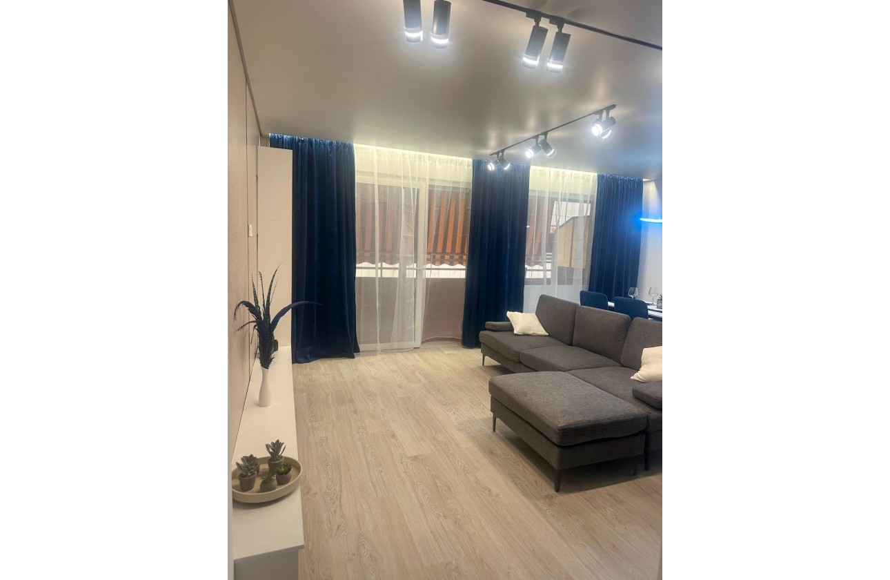 Reventa - Apartamento / piso - Torrevieja - El Acequión - Los Náufragos
