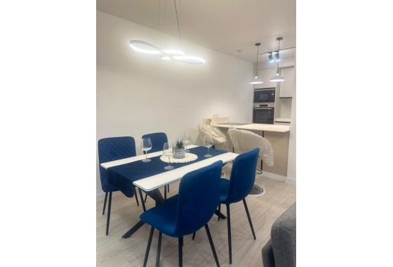 Reventa - Apartamento / piso - Torrevieja - El Acequión - Los Náufragos