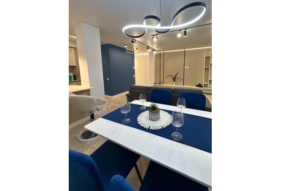 Reventa - Apartamento / piso - Torrevieja - El Acequión - Los Náufragos