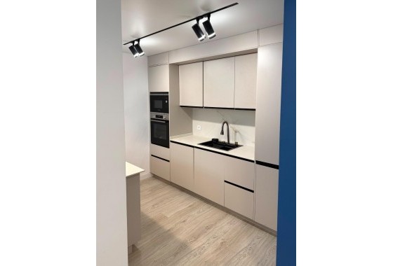 Reventa - Apartamento / piso - Torrevieja - El Acequión - Los Náufragos