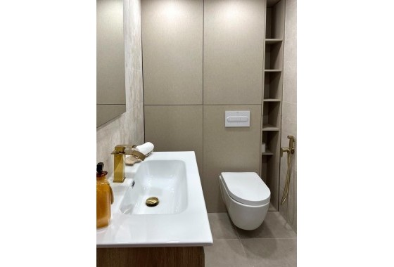 Reventa - Apartamento / piso - Torrevieja - El Acequión - Los Náufragos