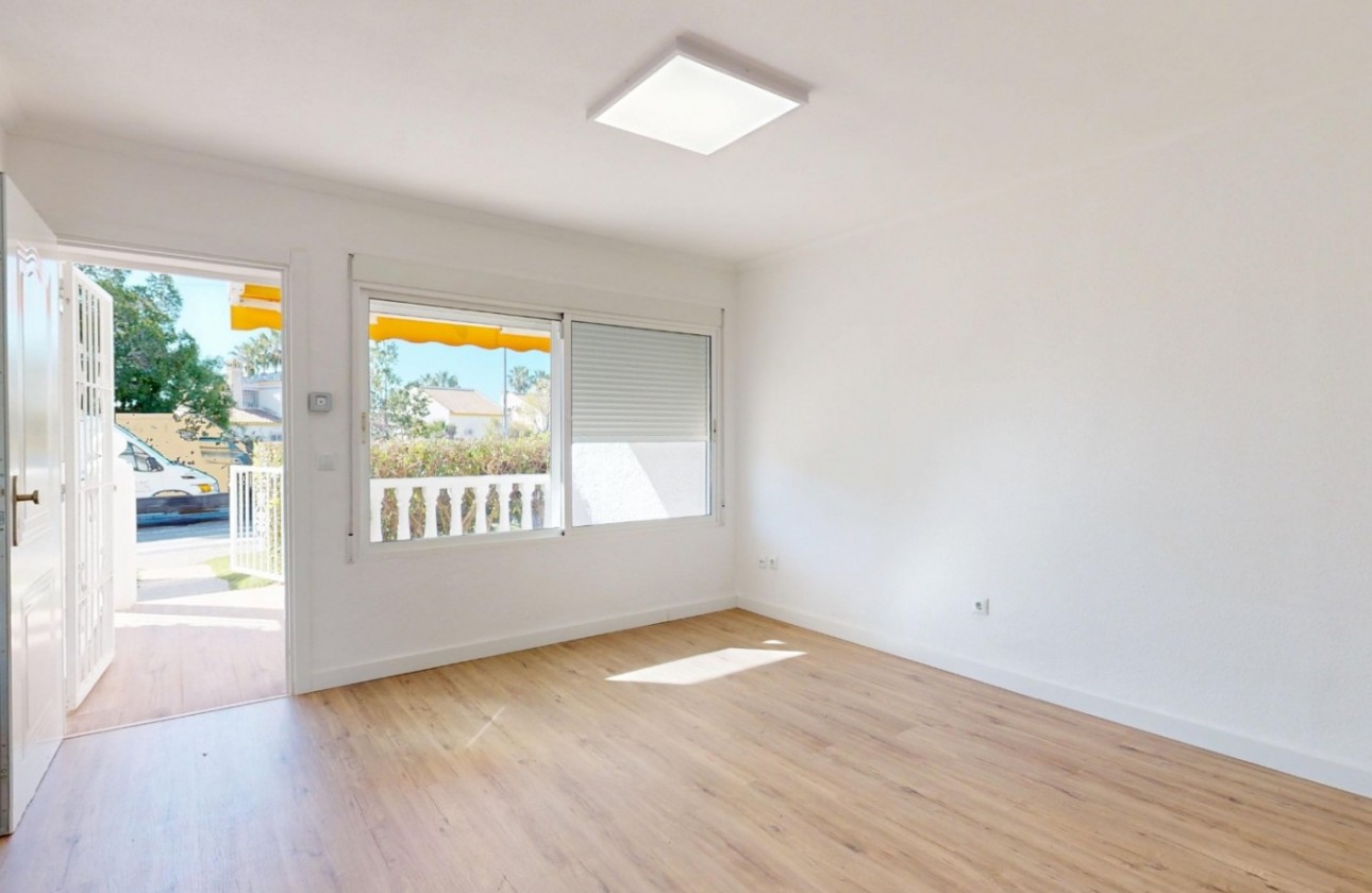 Resale - Apartment / flat - Orihuela Costa - Costa Blanca